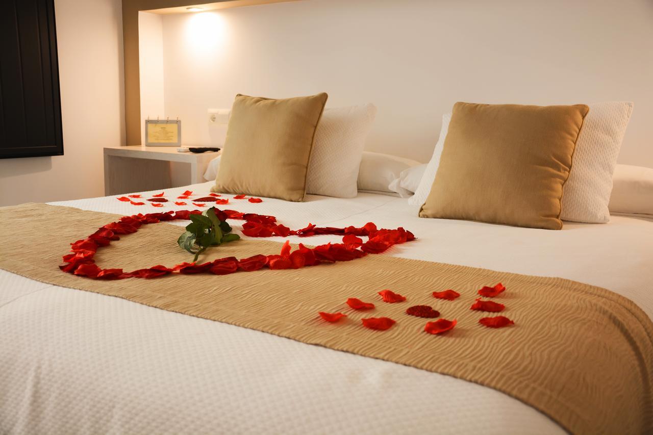La Pasajera Hostal Boutique Кониль-де-ла-Фронтера Экстерьер фото